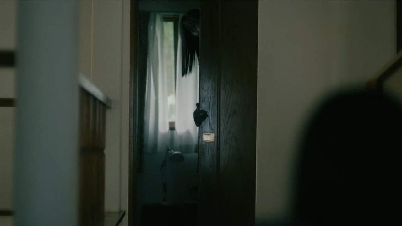 Backdrop for Саюри