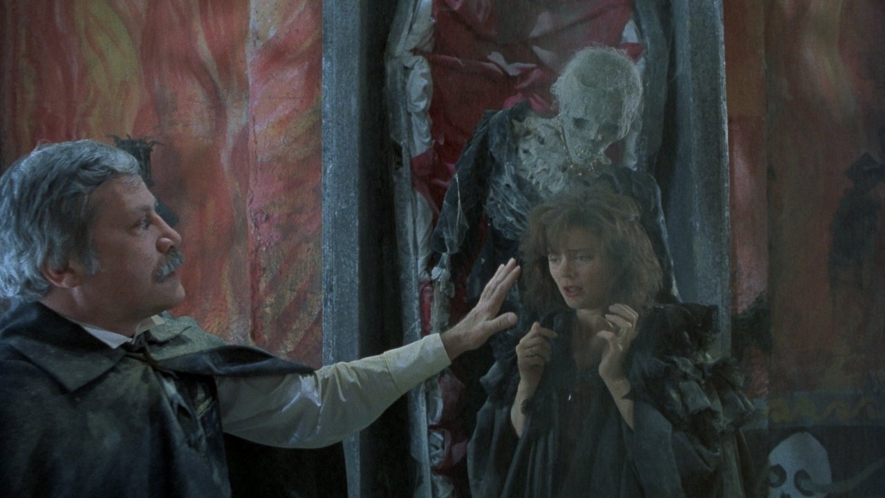 Backdrop for Дом Ашеров