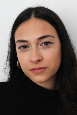 Cover image for Andreia Alves