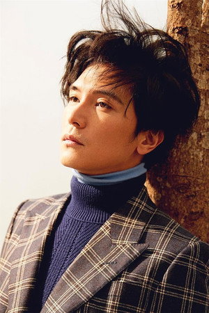 Cover image for 邱澤