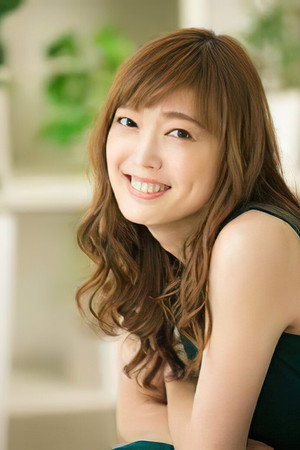 Cover image for 宮崎羽衣