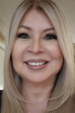 Cover image for Evelyn Guerrero