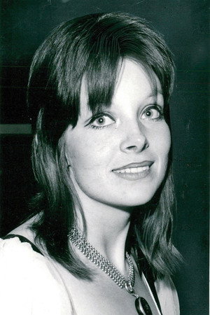 Cover image for Anna Calder-Marshall