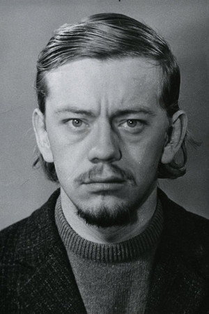 Cover image for Kalju Komissarov