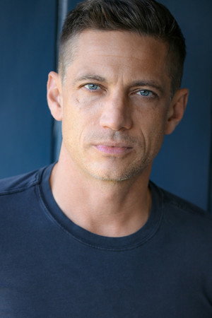 Cover image for James Carpinello