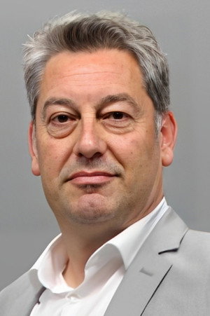 Cover image for Özhan Carda
