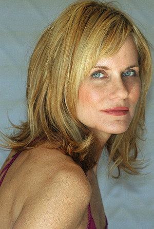 Cover image for Kelly Ryan