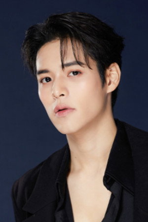 Cover image for ปูน มิตรภักดี