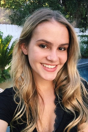 Cover image for Taylar Hender