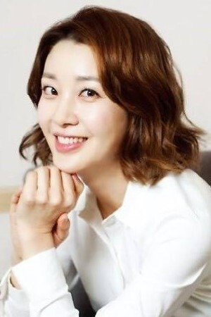Cover image for 이아현