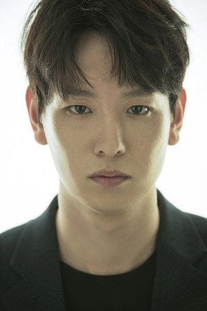 Cover image for 조동인