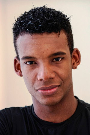 Cover image for Osiel Gouneo