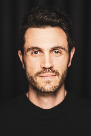 Cover image for Julien Hurteau