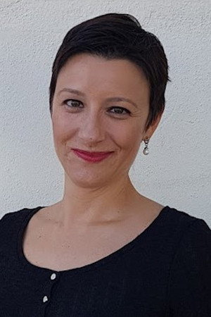 Cover image for Inês Gomes