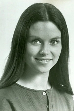 Cover image for Darleen Carr