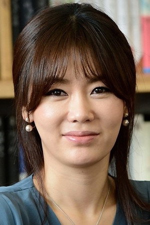 Cover image for Ahn Seon-yeong