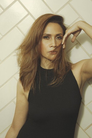 Cover image for Agot Isidro