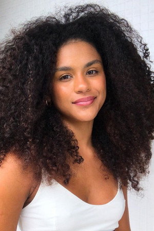Cover image for Karoliny Mariano