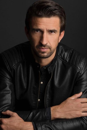 Cover image for Daniel Adams