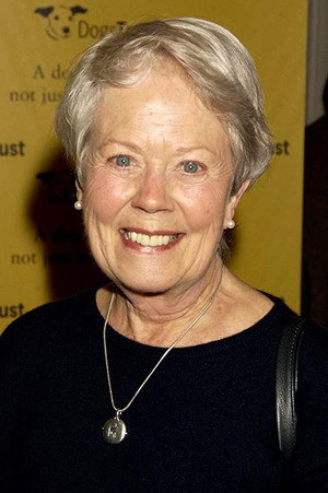 Cover image for Annette Crosbie