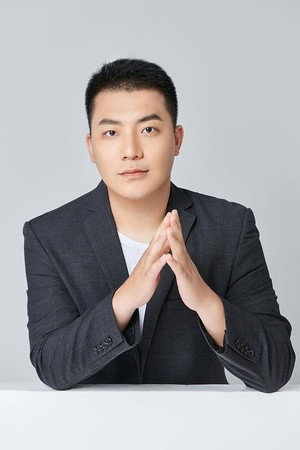 Cover image for 刘峥