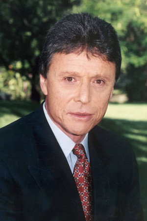 Cover image for Enrique Novi