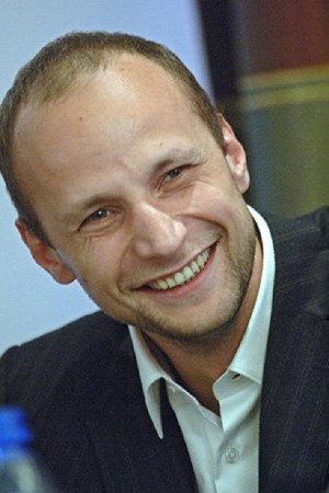Cover image for Илья Огнев