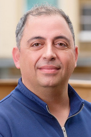 Cover image for Hakan Kousetta
