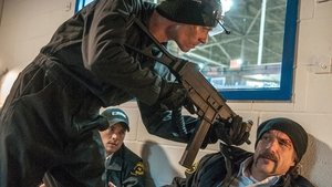 Poster for Что заставляет вас оказаться на краю пропасти