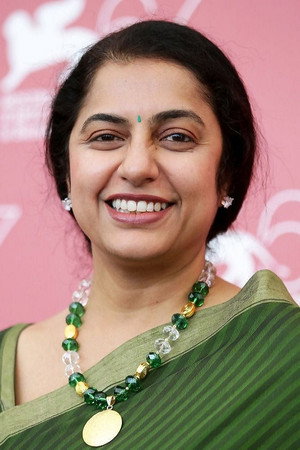 Cover image for Suhasini Maniratnam