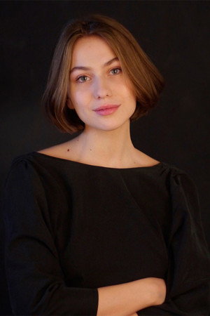Cover image for Анна Родоная