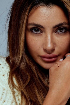 Cover image for Cassie Cardelle