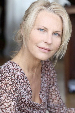 Cover image for Caroline Bal