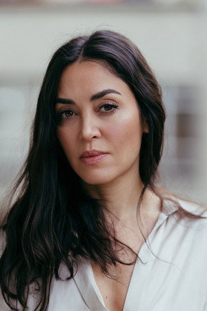 Cover image for Mona Pirzad