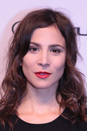 Cover image for Aylin Tezel