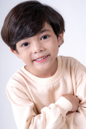 Cover image for Khalif Al Juna