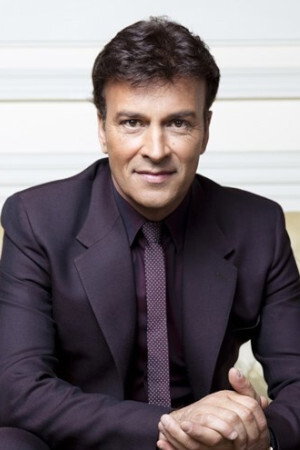 Cover image for Tony Carreira