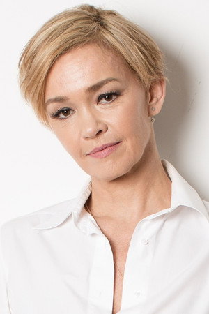 Cover image for Júlia Lemmertz