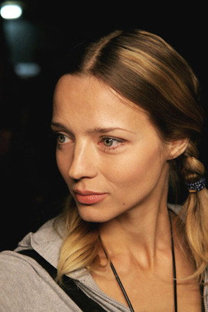 Cover image for Людмила Курепова