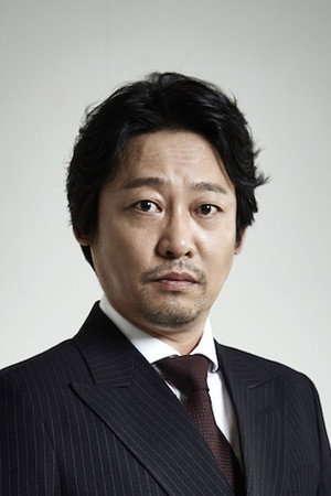 Cover image for 윤돈선
