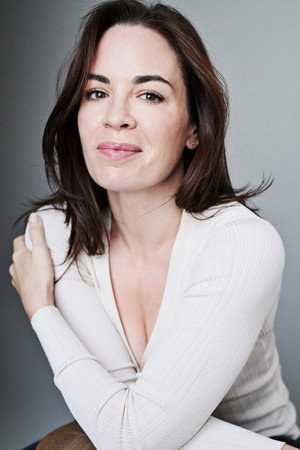 Cover image for Eve Macklin