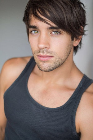 Cover image for Leo Deluglio