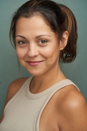 Cover image for Alina Lia