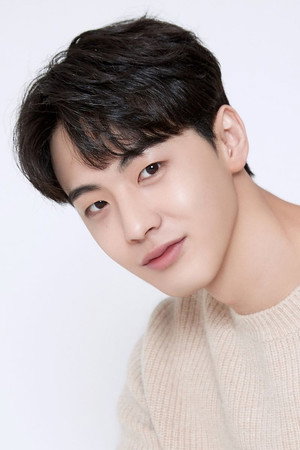 Cover image for Kim Hyun-jin