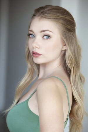 Cover image for Emilia McCarthy