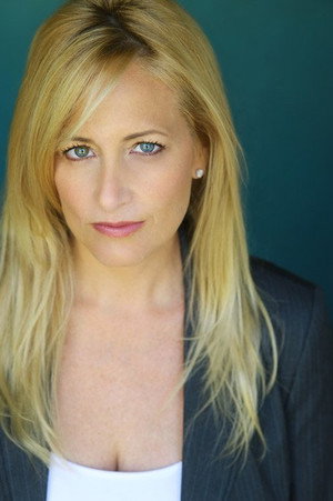 Cover image for Lorraine Ziff