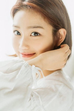Cover image for 장희령