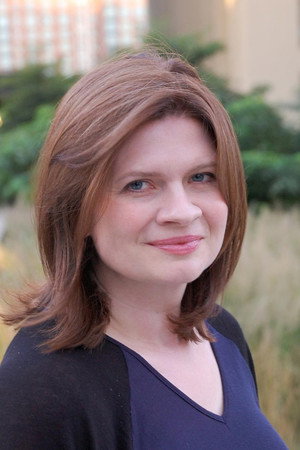 Cover image for Emmy Laybourne