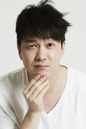 Cover image for Lee Min-woong