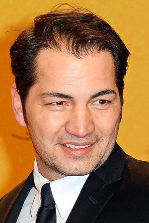 Cover image for Bülent Sharif